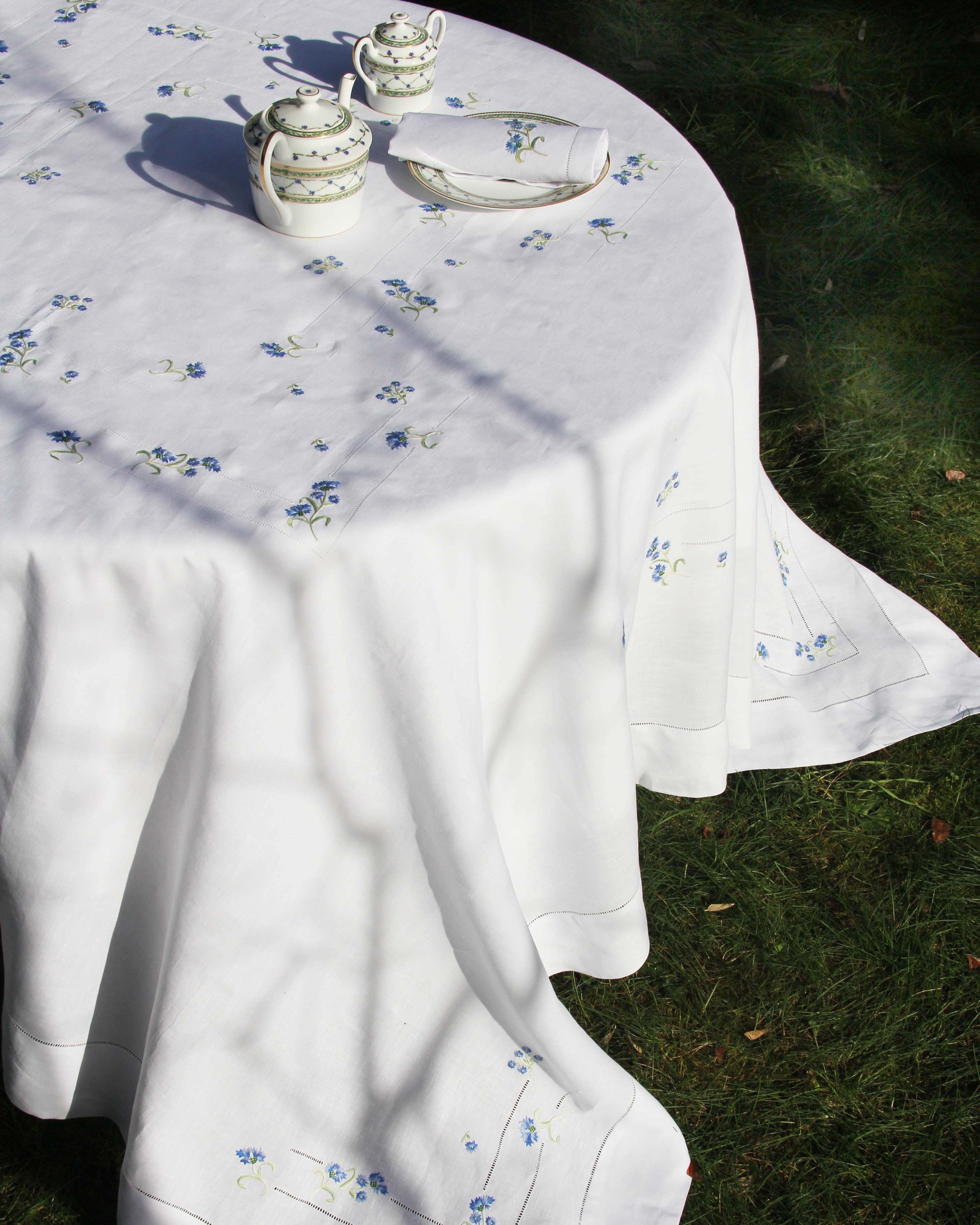Nappe lin brodée Bleuet