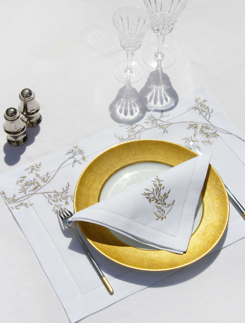Luxury embroidered bed linen from Paris